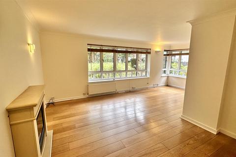 Admiral Walk, London W9