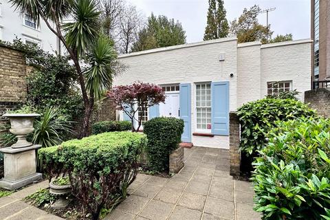 3 bedroom bungalow for sale, Hall Road, London NW8