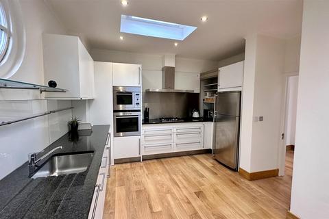 3 bedroom bungalow for sale, Hall Road, London NW8