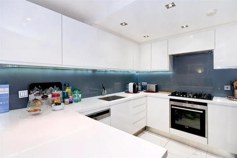 2 bedroom apartment for sale, Harvey Lodge, London W9