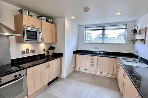 2 bedroom flat for sale, Elmfield Way, London W9