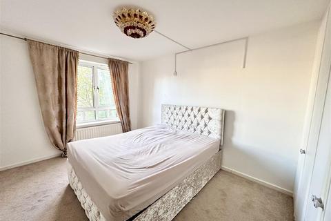 2 bedroom apartment for sale, Admiral Walk, London W9