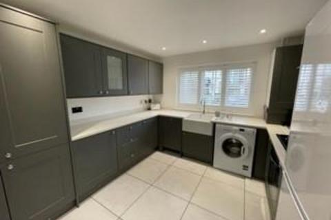 2 bedroom end of terrace house to rent, East Front, Brandling Place, Jesmond, Newcastle