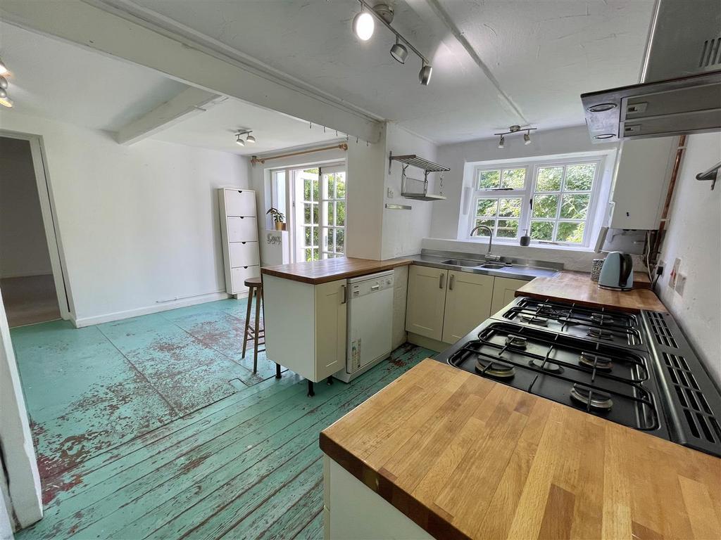 Open Plan Kitchen Dining Area