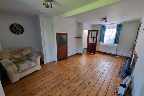 3 Pantydderwen, Llandre, Bow Street, SY24 5BT