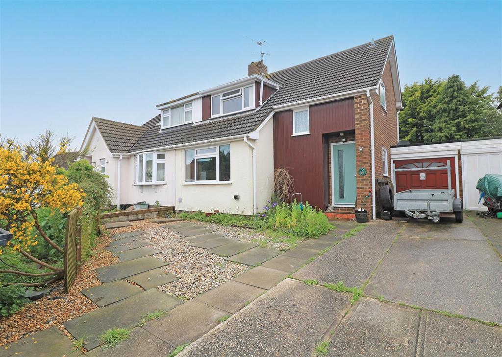 Butterfield Road, Boreham, Chelmsford 4 bed semidetached house for