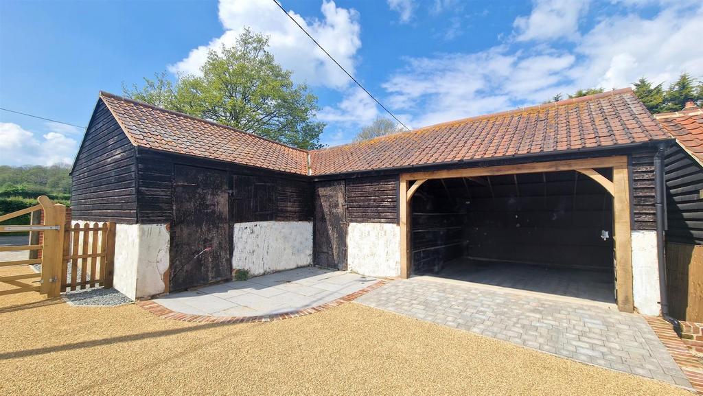 OUTBUILDING & CARPORT copy 111.jpg