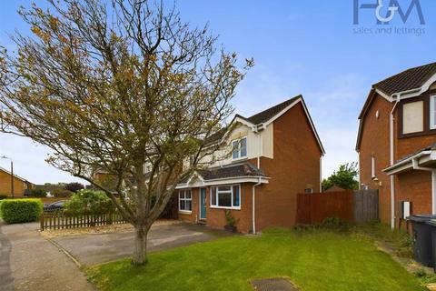 4 bedroom detached house for sale, Linnet Close, Sandy