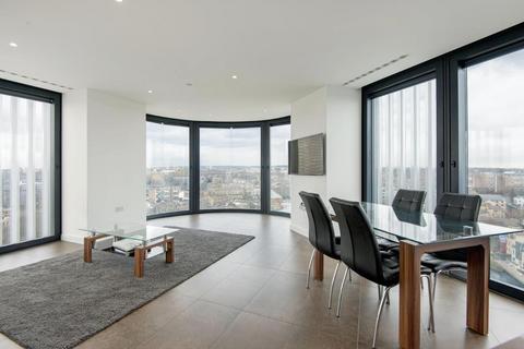 3 bedroom flat to rent, Chronicle Tower,City Road, London