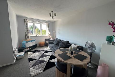1 bedroom flat to rent, Southwold Road, Watford WD24
