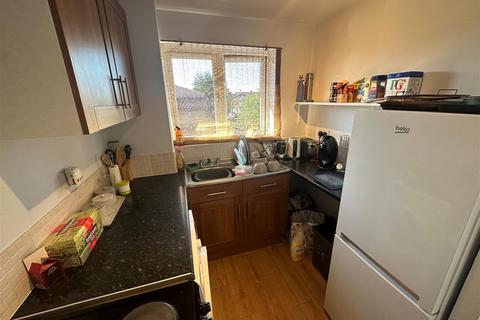 1 bedroom flat to rent, North Watford WD24