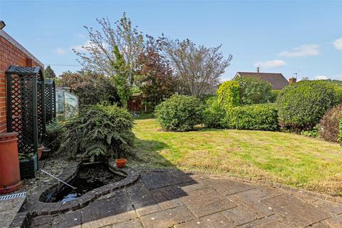 2 bedroom bungalow for sale, Bowling Lane, Wrenthorpe, Wakefield, West Yorkshire, WF2