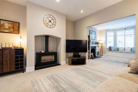 10 Appleton Road, Hale, Altrincham, WA15 9LP