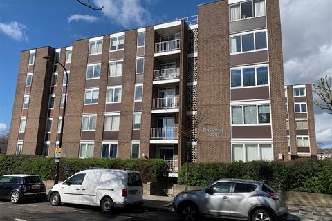 2 bedroom flat to rent, Dinerman Court Boundary Road, St Johns Wood NW8