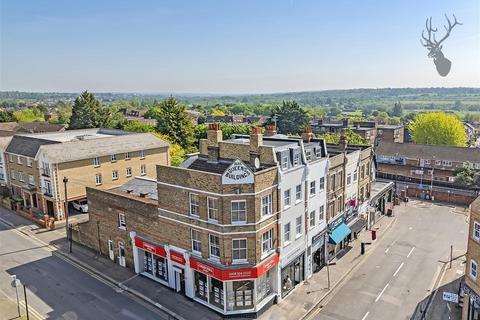 2 bedroom apartment for sale, Queens Road, Buckhurst Hill IG9