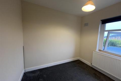 10 Abb Scott Lane, Bradford, BD6 2NF