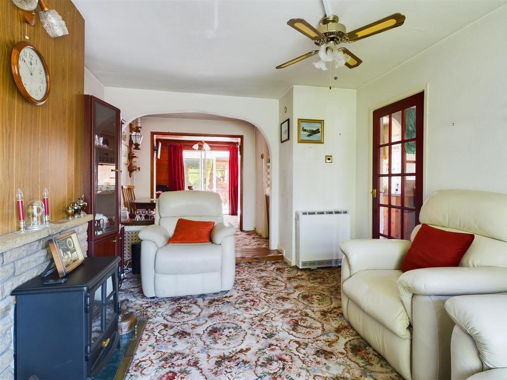 Lounge / Dining Room