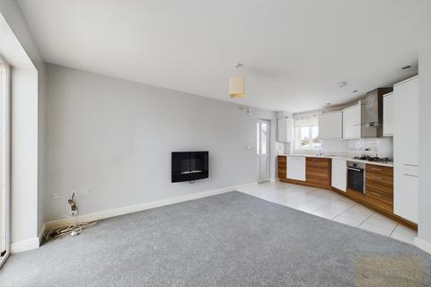 6 Alms Close, Churchdown, Gloucester, GL3 2HY