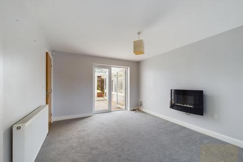 6 Alms Close, Churchdown, Gloucester, GL3 2HY