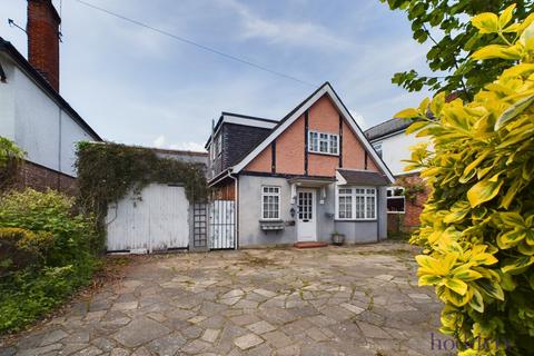 4 bedroom detached house for sale, New Haw Road, Addlestone, Surrey, KT15