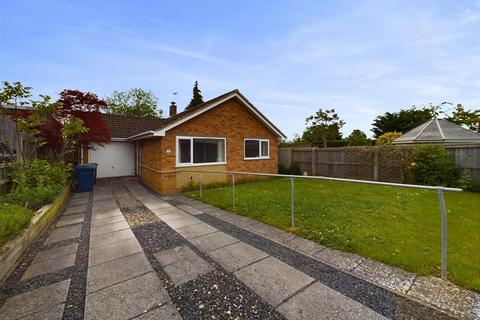 2 bedroom detached bungalow for sale, Far Sandfield, Churchdown, Gloucester