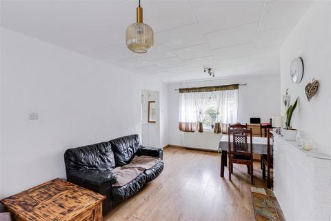 2 Arnside Close, Nottingham, NG5 5HJ