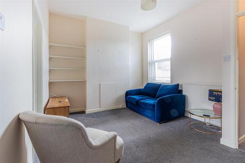 2 bedroom flat for sale, Surrey Street, Cardiff CF5