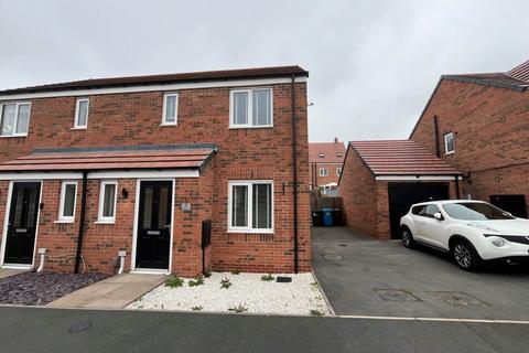 3 bedroom semi-detached house to rent, Pudding Plate Close