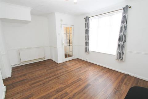 3 bedroom end of terrace house for sale, St. Albans Grove, Carshalton SM5