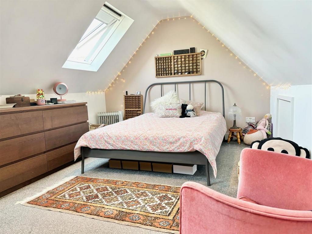 Loft room.jpg