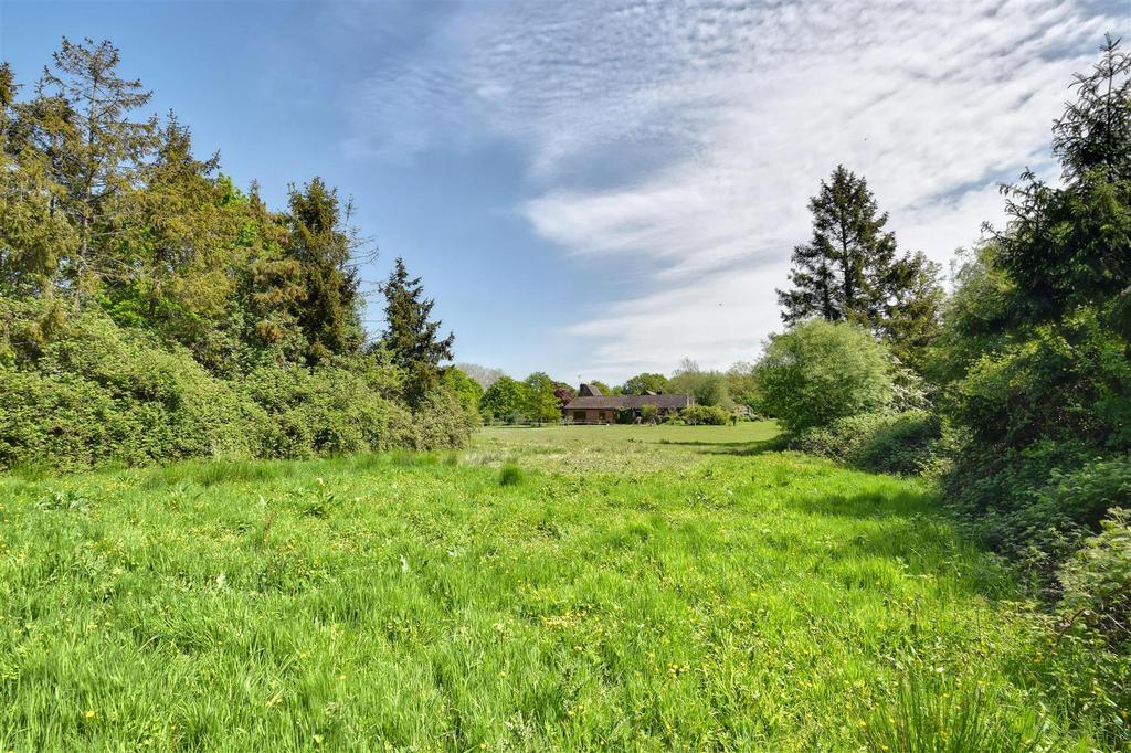 Appledore Road, Tenterden 5 bed detached bungalow for sale £950,000