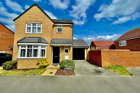 3 bedroom detached house for sale, Sparrow Gardens, Lower Stondon, Henlow