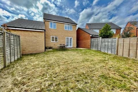 3 bedroom detached house for sale, Sparrow Gardens, Lower Stondon, Henlow