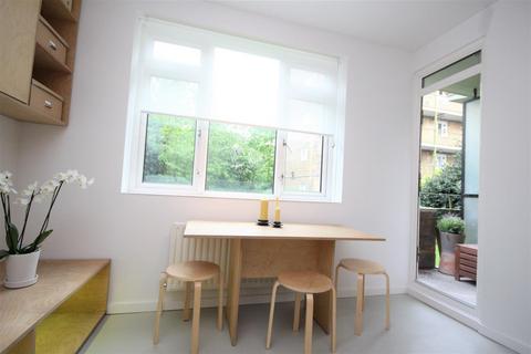 1 bedroom apartment to rent, Sewardstone Road, London E2
