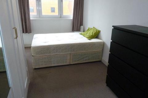 2 bedroom flat to rent, New Kent Road, London