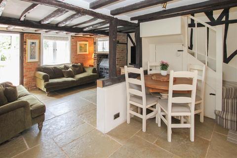 3 bedroom cottage for sale, Mores Lane, Pilgrims Hatch, Brentwood