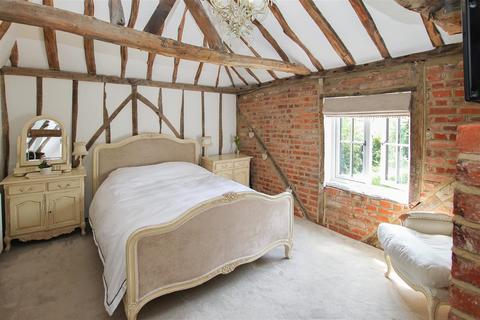 22 Mores Lane, Pilgrims Hatch, Brentwood, CM14 5RU