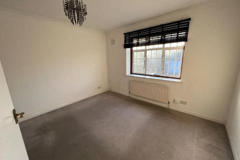 2 bedroom flat to rent, Joel Street, Northwood Hills, Middlesex, HA6 1PF