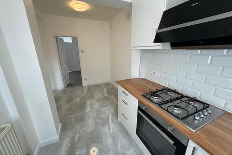 3 bedroom house to rent, Waresley Crescent, Liverpool