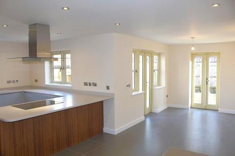 4 bedroom end of terrace house for sale, Longbarn Mews, Ketton, PE9 3TP