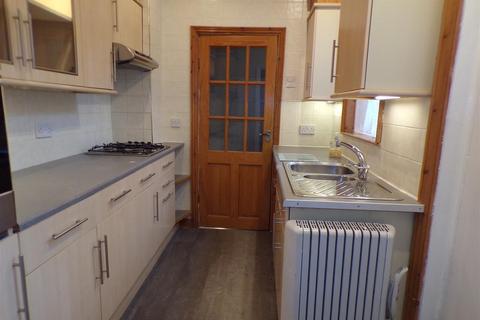 3 bedroom terraced house to rent, George Street, Barnsley S72