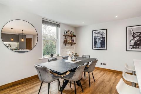 2 bedroom apartment for sale, Pittville Circus Road, Cheltenham