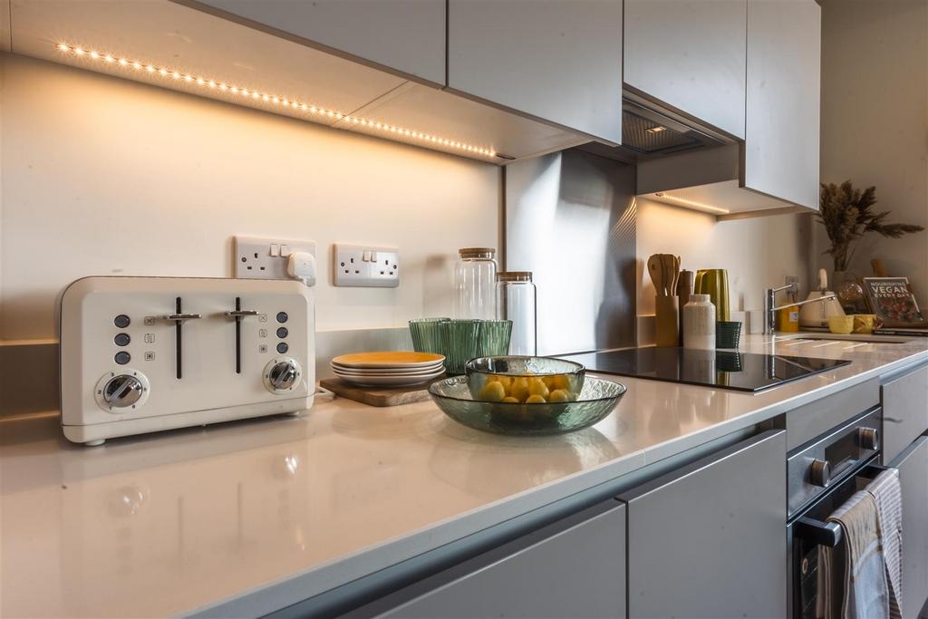 Show Flat Kitchen.jpg