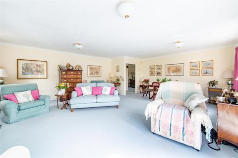 4 bedroom detached bungalow for sale, The Leazes, Hexham NE46