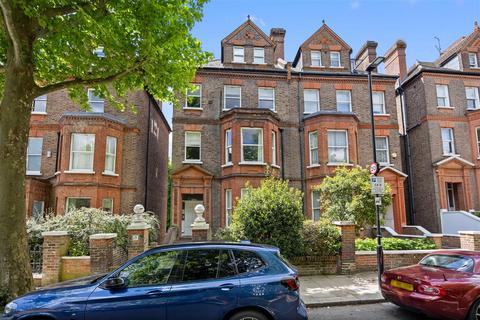 2 bedroom flat for sale, Netherhall Gardens, Hampstead NW3