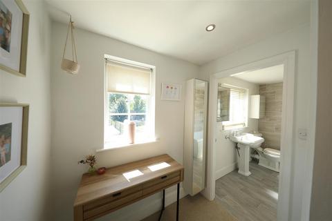 10 Kirk Road, Preston, Hull, HU12 8UD