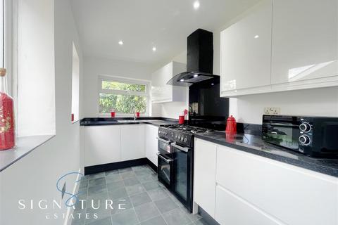 2 bedroom end of terrace house for sale, Sutton Road, Watford