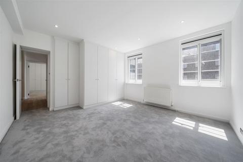3 bedroom apartment to rent, Hamilton Court, Maida Vale, W9