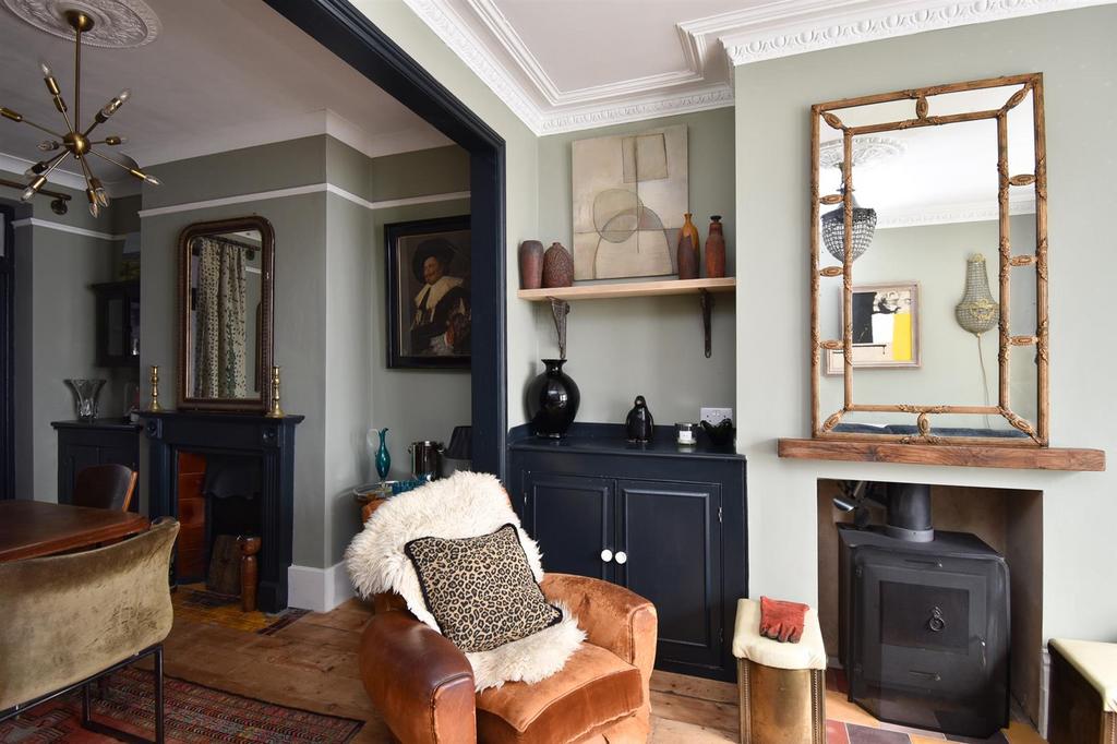 Living &amp; dining room