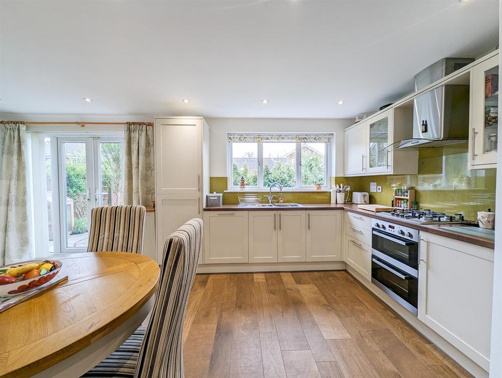 Family dining kitchen with sitting area